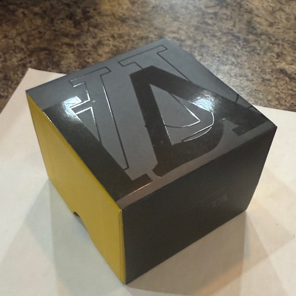 #50 Invicta Gold Roman Numeral Watch - Picture 6 of 6